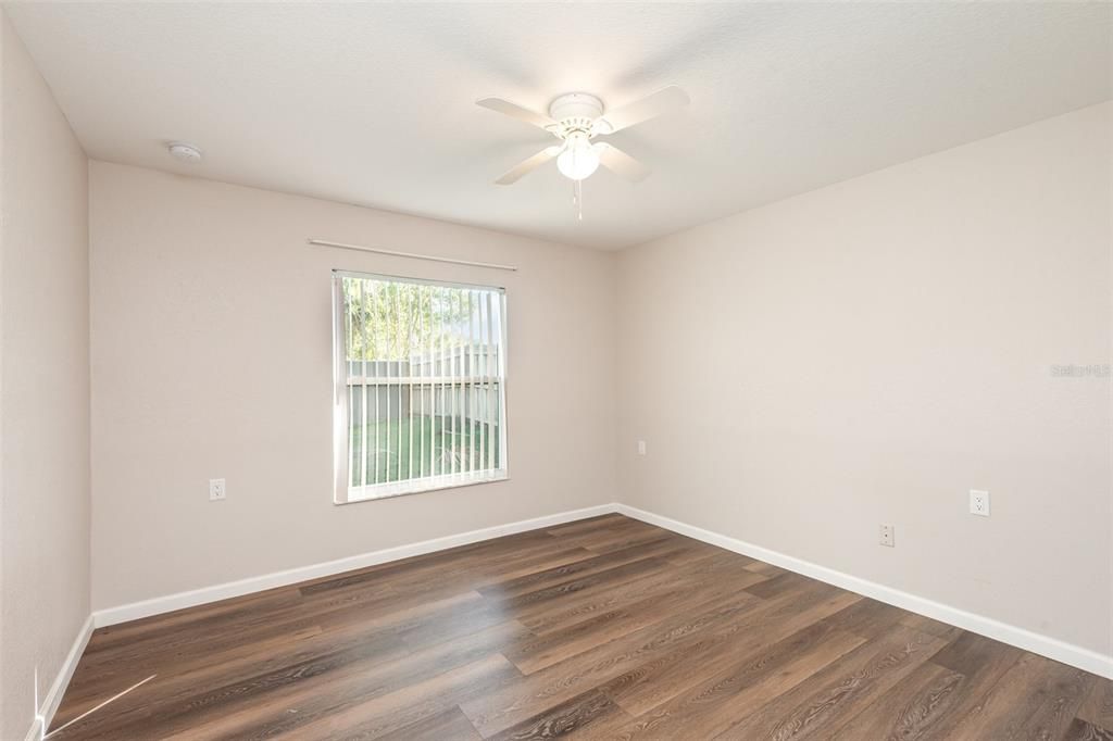 For Sale: $260,000 (3 beds, 2 baths, 1404 Square Feet)