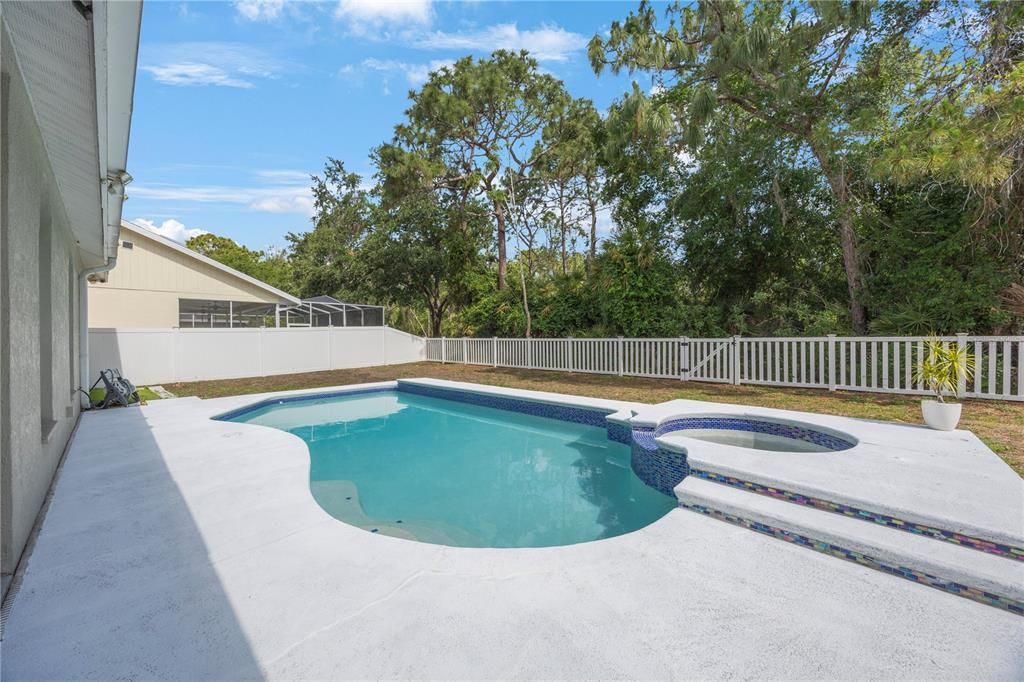 For Sale: $530,000 (3 beds, 2 baths, 2065 Square Feet)