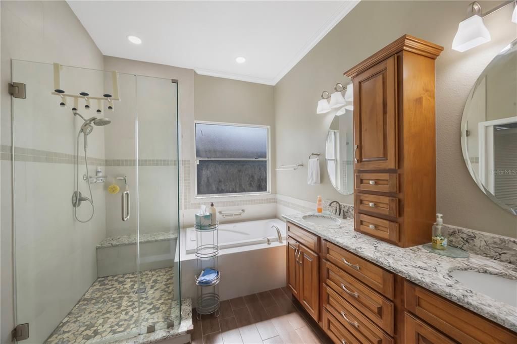 For Sale: $530,000 (3 beds, 2 baths, 2065 Square Feet)