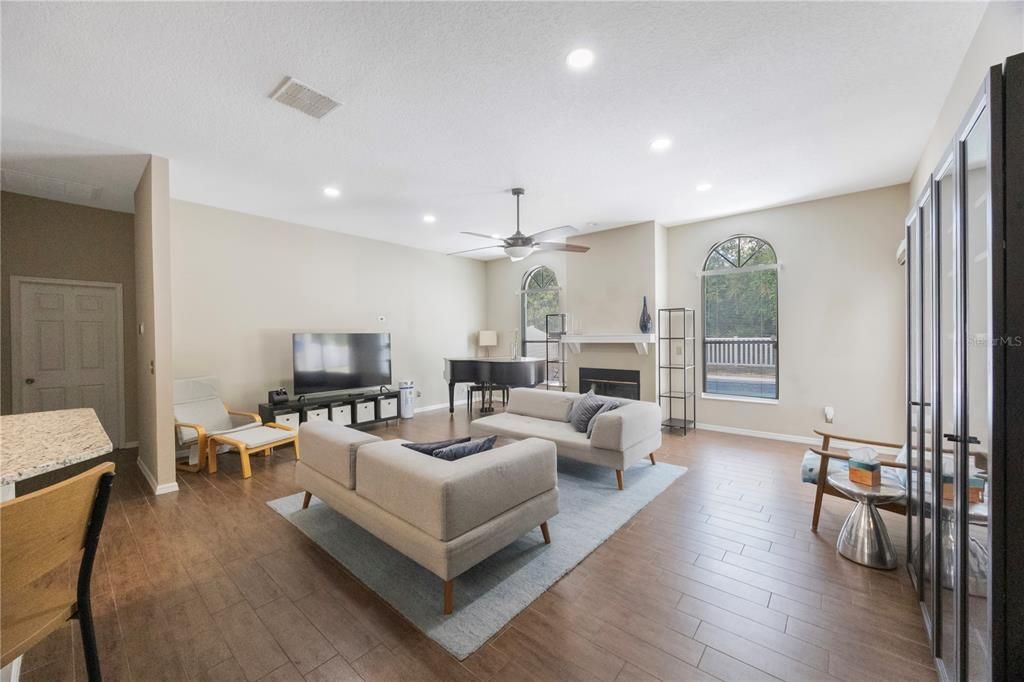 For Sale: $530,000 (3 beds, 2 baths, 2065 Square Feet)