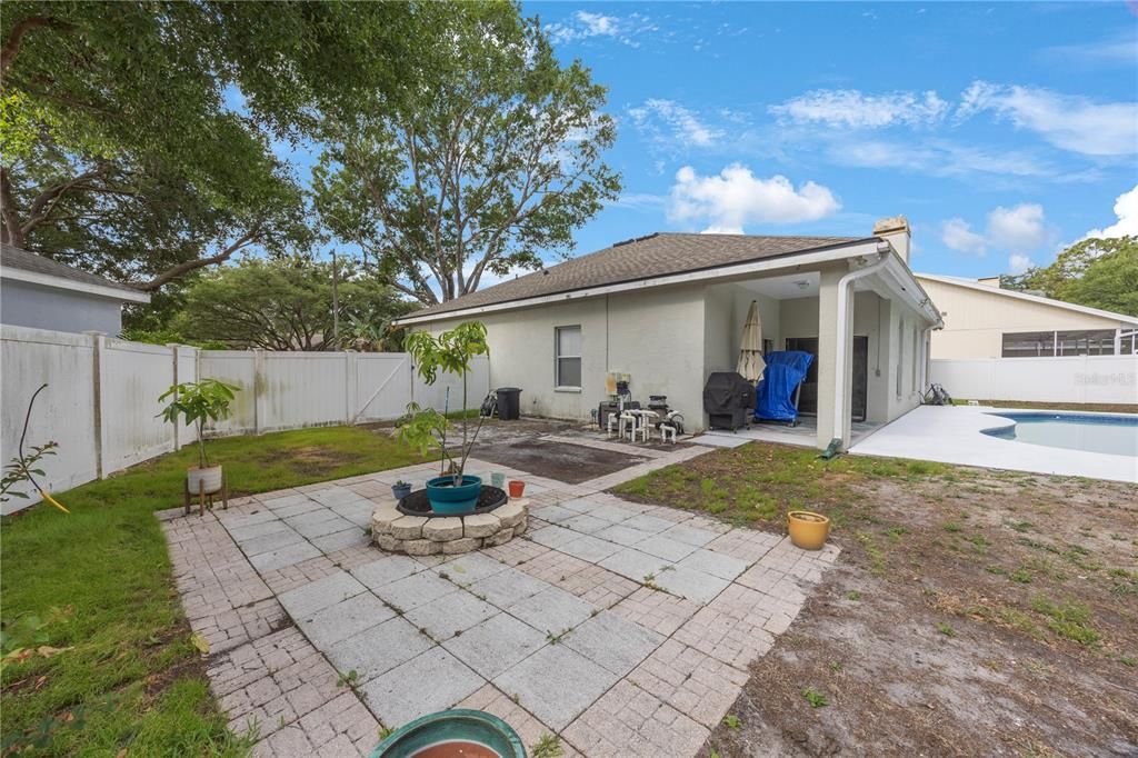 For Sale: $530,000 (3 beds, 2 baths, 2065 Square Feet)