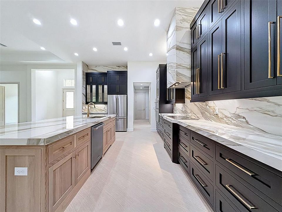 На продажу: $650,000 (3 спален, 3 ванн, 2682 Квадратных фут)