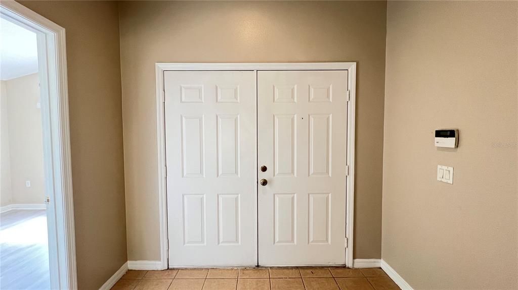 Active With Contract: $2,250 (4 beds, 3 baths, 1862 Square Feet)