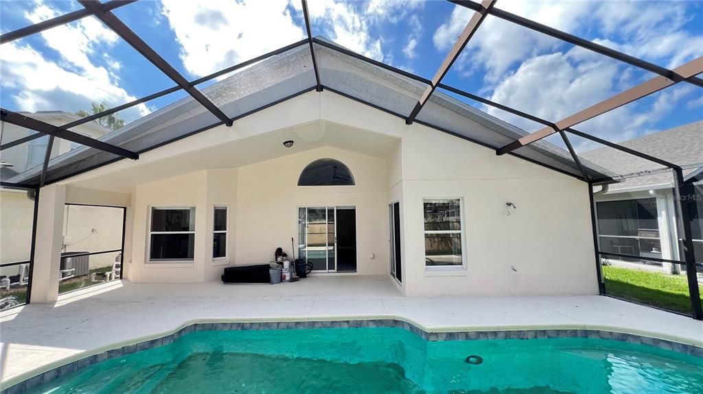 Active With Contract: $2,250 (4 beds, 3 baths, 1862 Square Feet)