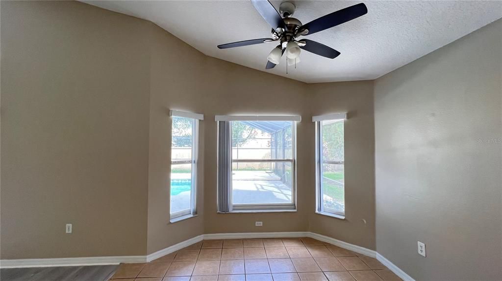 Active With Contract: $2,250 (4 beds, 3 baths, 1862 Square Feet)