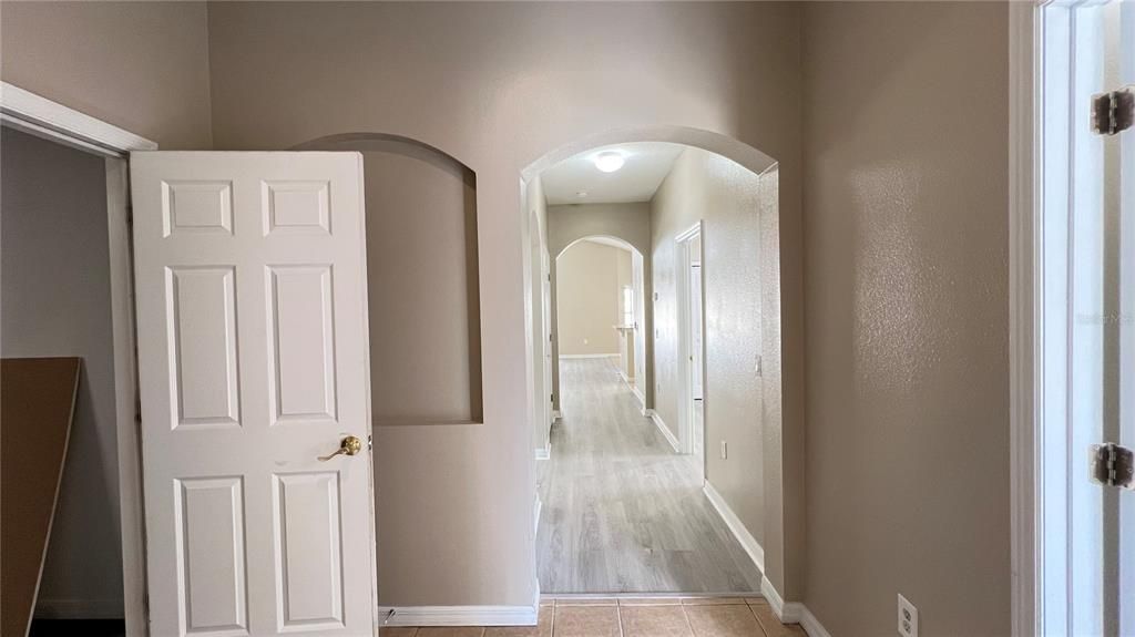 Active With Contract: $2,250 (4 beds, 3 baths, 1862 Square Feet)