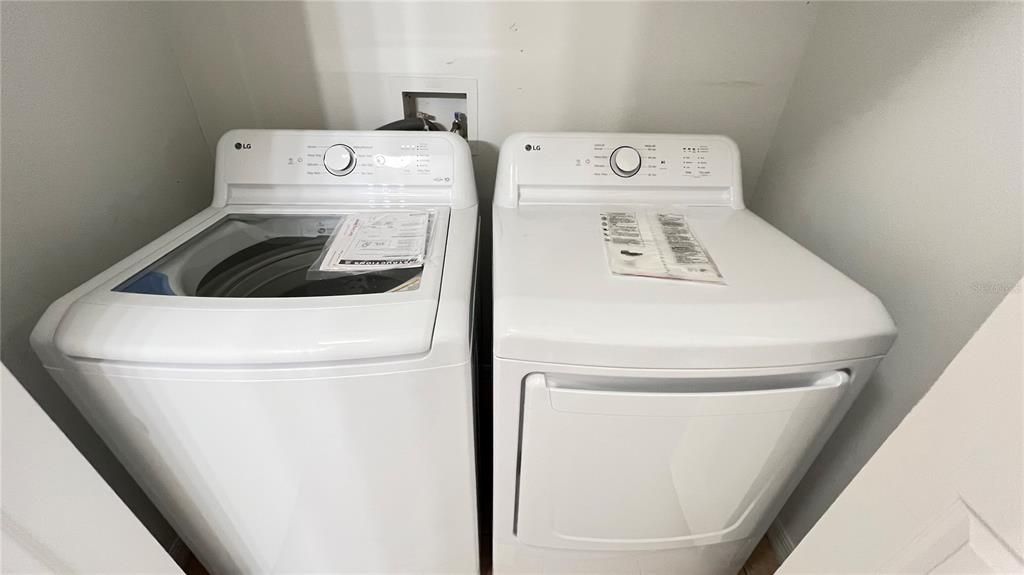 Active With Contract: $2,250 (4 beds, 3 baths, 1862 Square Feet)