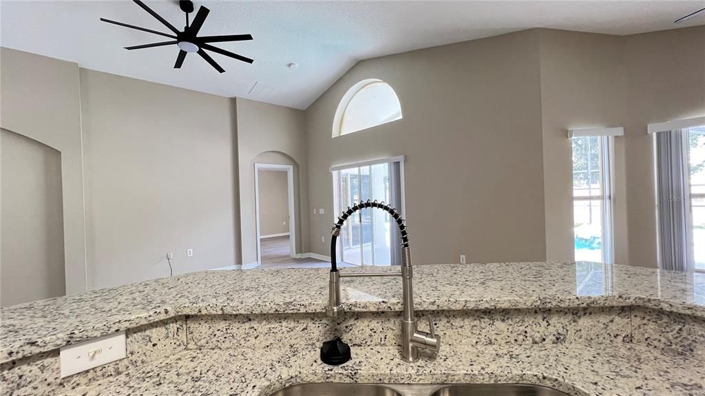 Active With Contract: $2,250 (4 beds, 3 baths, 1862 Square Feet)