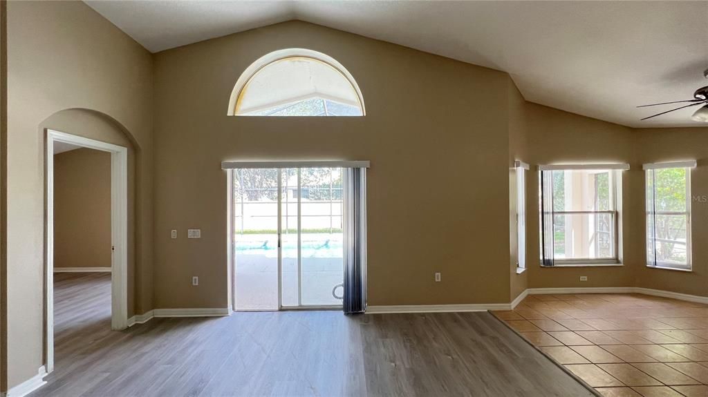 Active With Contract: $2,250 (4 beds, 3 baths, 1862 Square Feet)