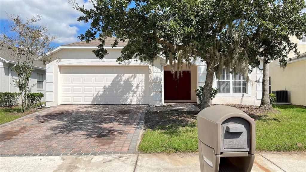 Active With Contract: $2,250 (4 beds, 3 baths, 1862 Square Feet)