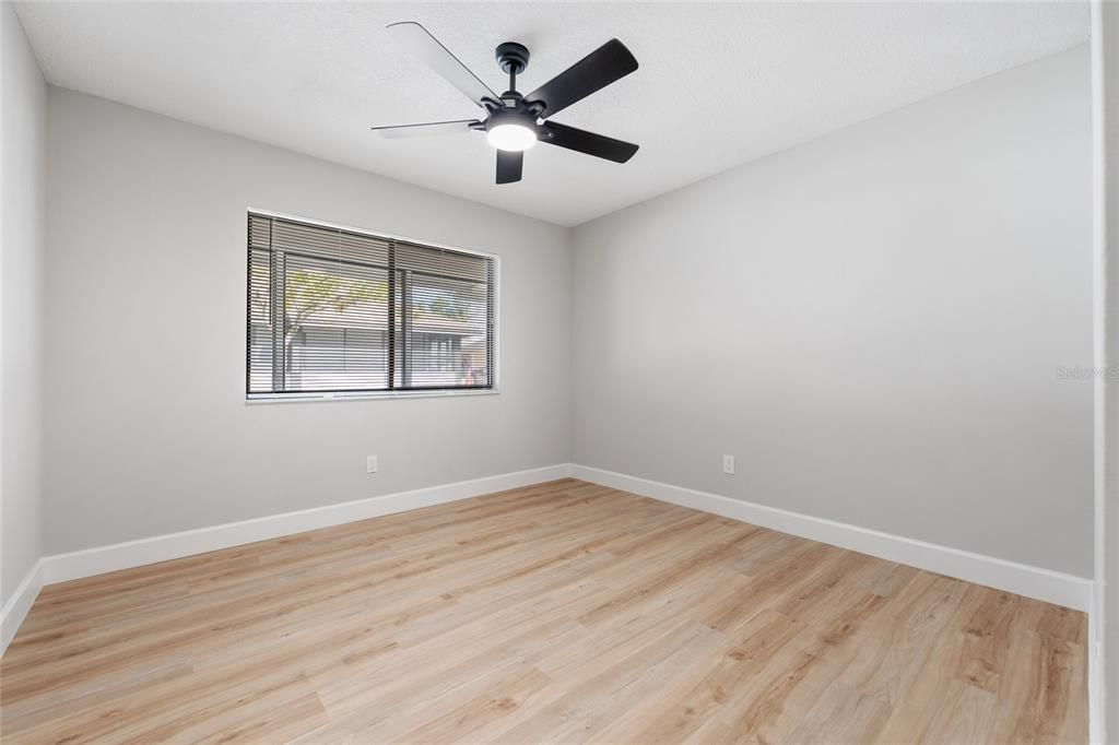Active With Contract: $298,500 (2 beds, 2 baths, 1248 Square Feet)