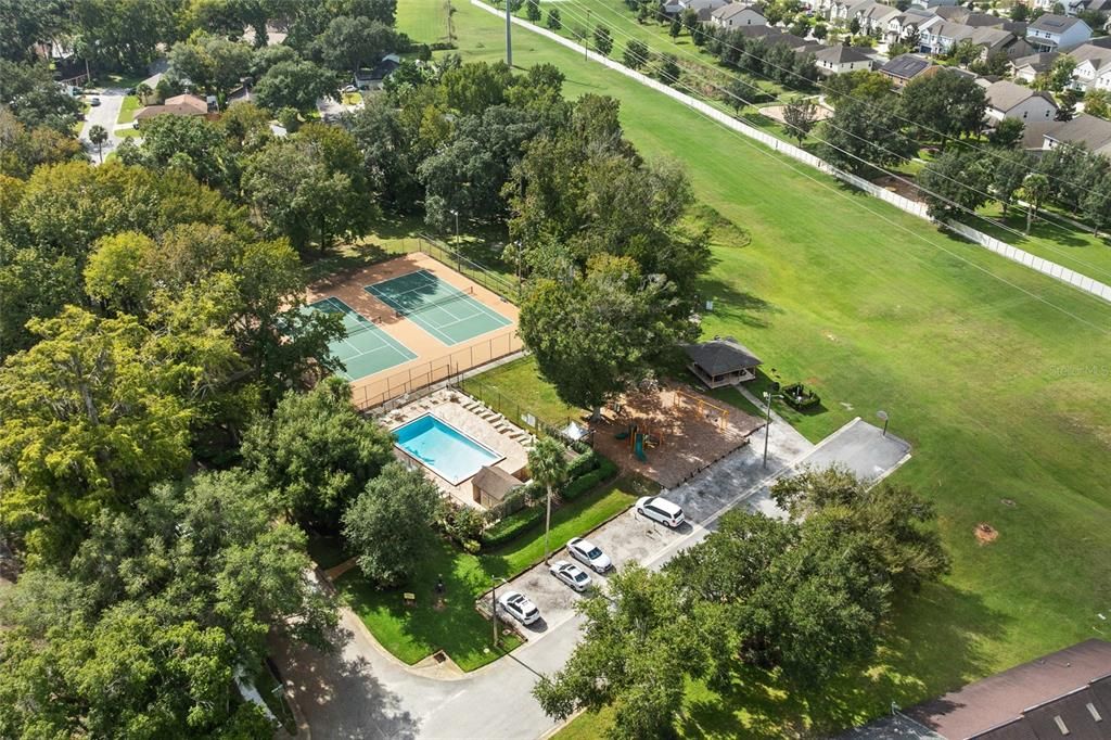 Active With Contract: $298,500 (2 beds, 2 baths, 1248 Square Feet)