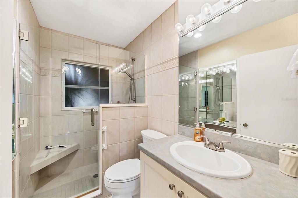 Active With Contract: $655,900 (2 beds, 1 baths, 1417 Square Feet)