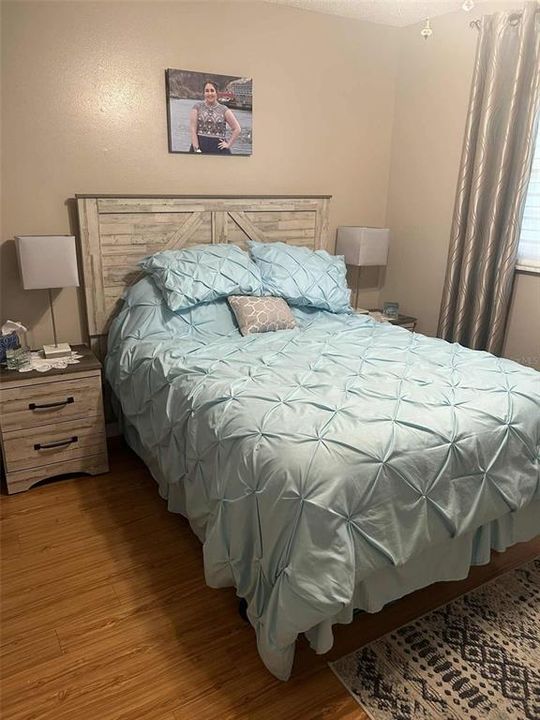 出租: $2,000 (2 贝兹, 2 浴室, 912 平方英尺)