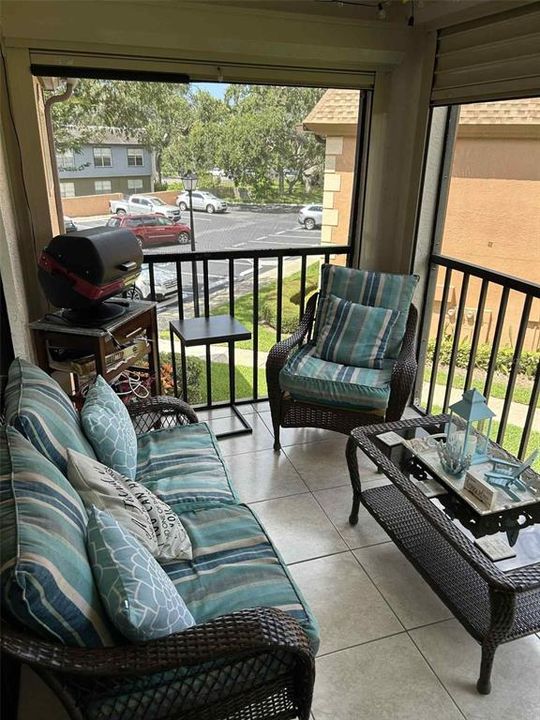 出租: $2,000 (2 贝兹, 2 浴室, 912 平方英尺)