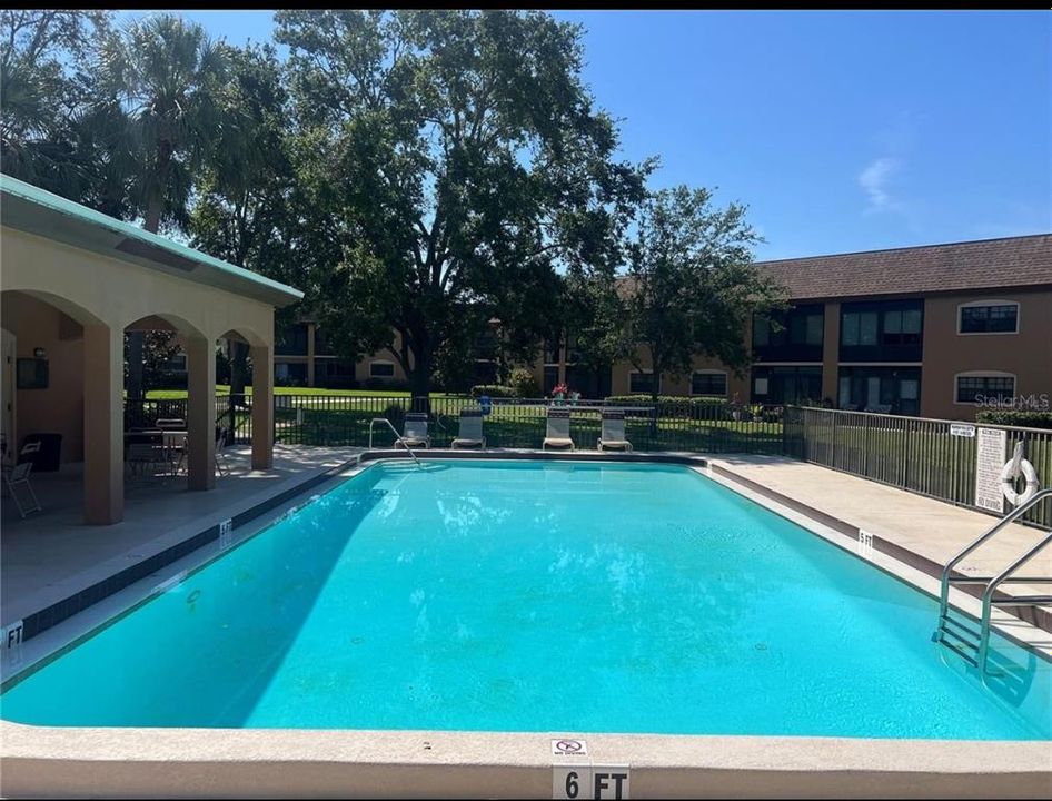 出租: $2,000 (2 贝兹, 2 浴室, 912 平方英尺)