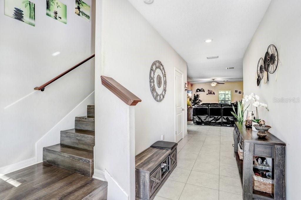 待售: $415,000 (5 贝兹, 2 浴室, 2264 平方英尺)