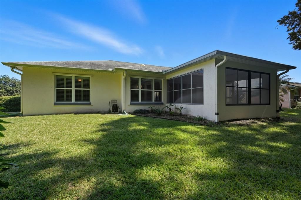 Под контрактом: $350,000 (3 спален, 2 ванн, 1769 Квадратных фут)