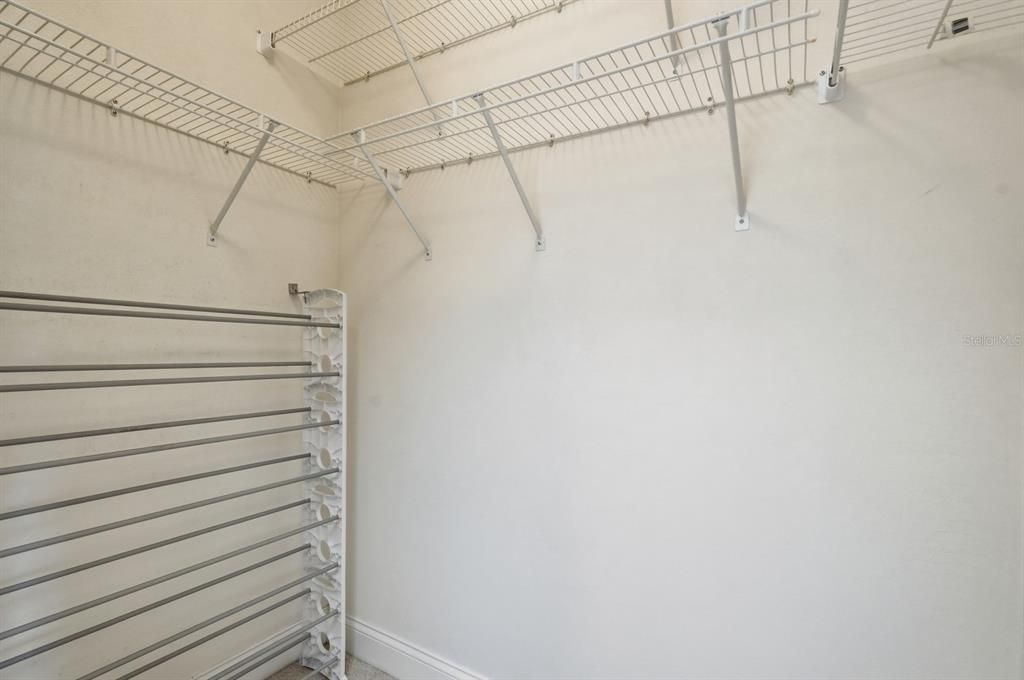 Под контрактом: $350,000 (3 спален, 2 ванн, 1769 Квадратных фут)