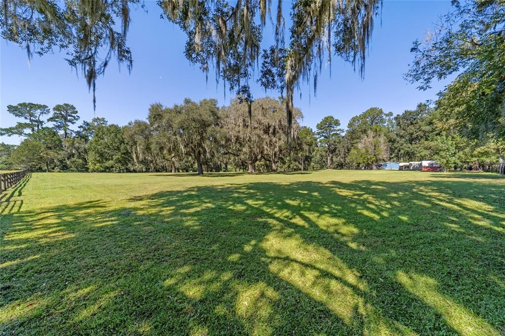 For Sale: $299,000 (3 beds, 2 baths, 1352 Square Feet)