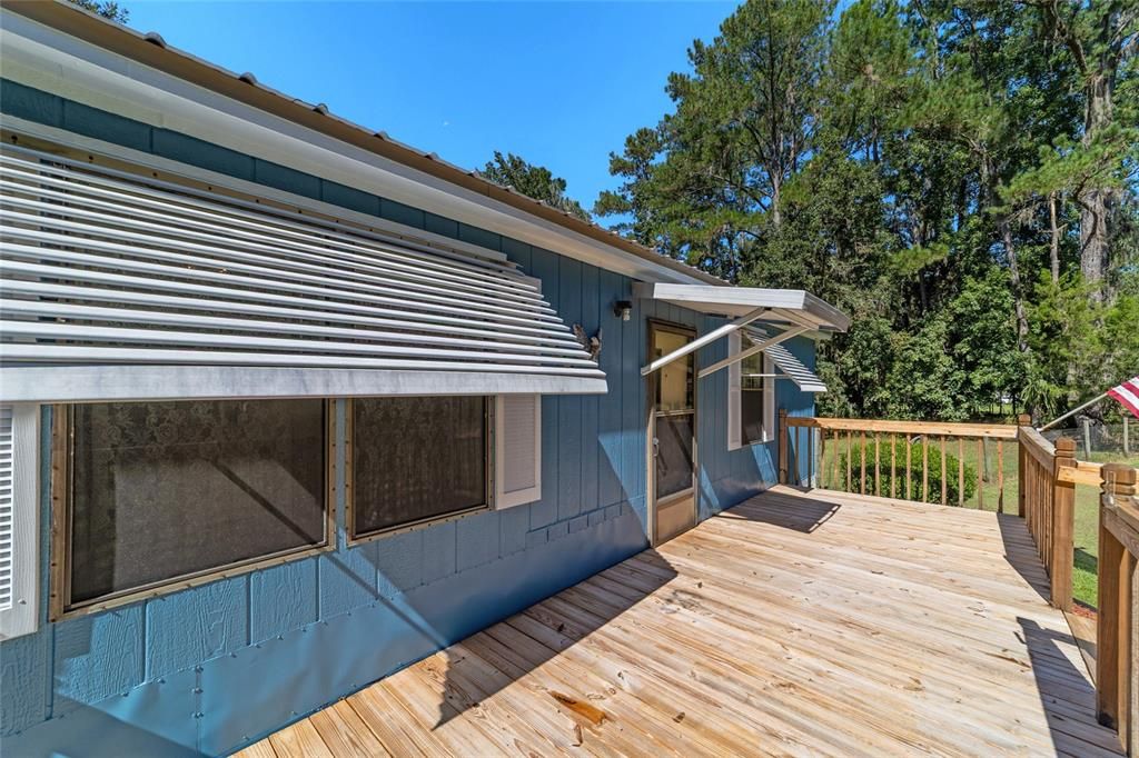 For Sale: $299,000 (3 beds, 2 baths, 1352 Square Feet)