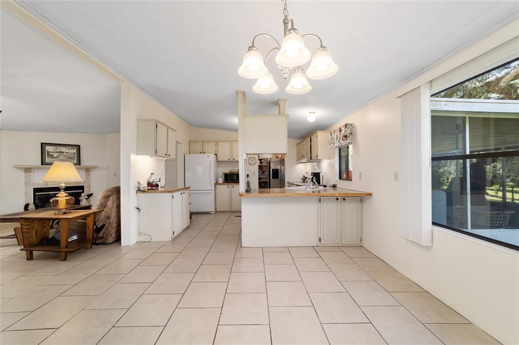 For Sale: $299,000 (3 beds, 2 baths, 1352 Square Feet)