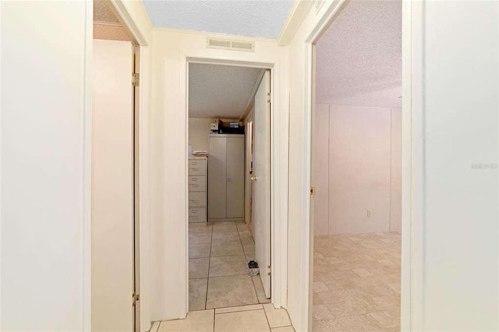 For Sale: $299,000 (3 beds, 2 baths, 1352 Square Feet)