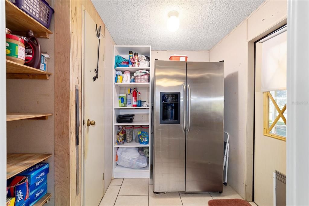 For Sale: $299,000 (3 beds, 2 baths, 1352 Square Feet)