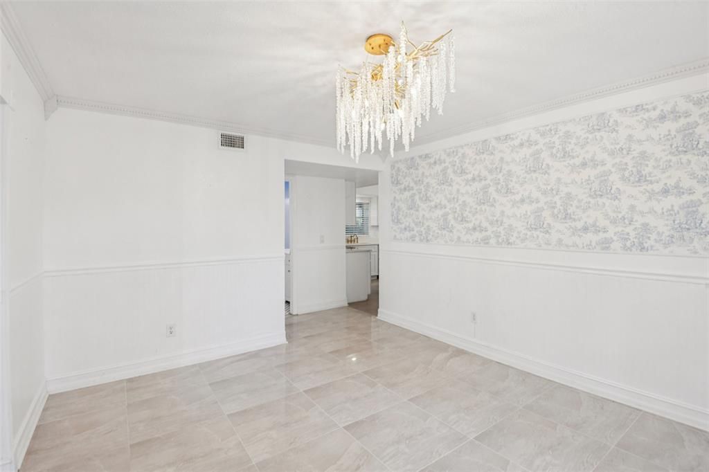 For Sale: $575,000 (4 beds, 2 baths, 2405 Square Feet)