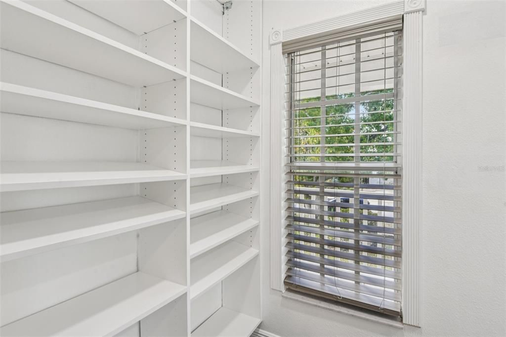 For Sale: $575,000 (4 beds, 2 baths, 2405 Square Feet)