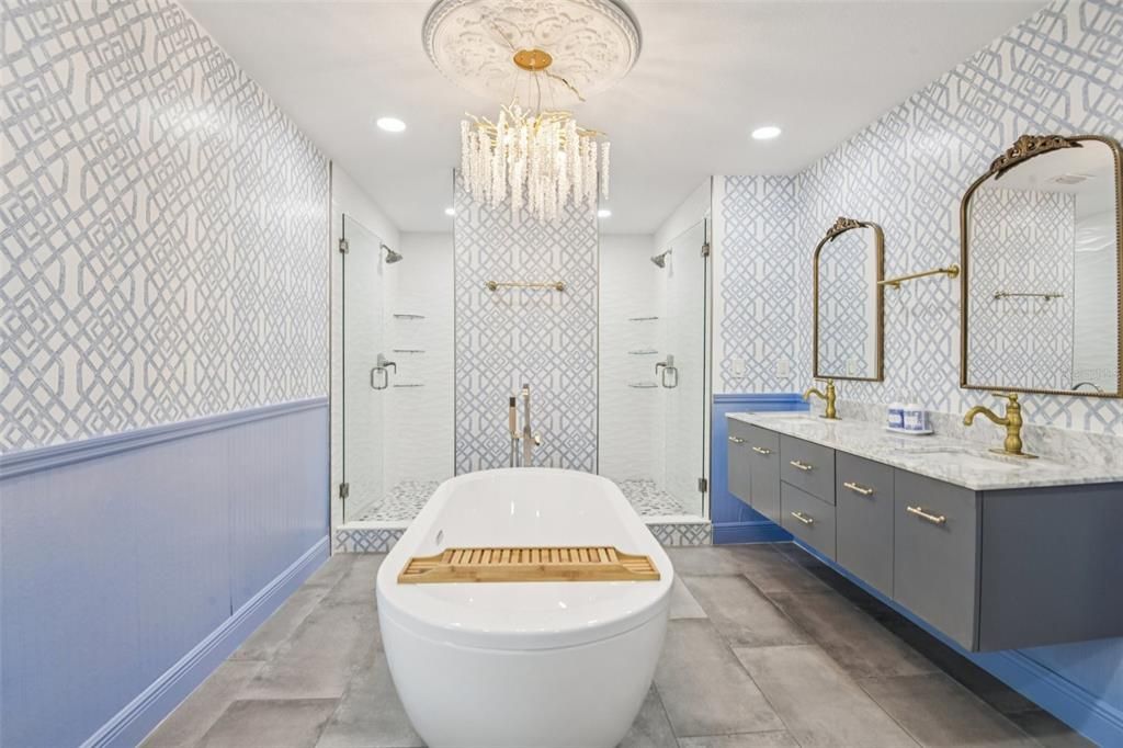 For Sale: $575,000 (4 beds, 2 baths, 2405 Square Feet)