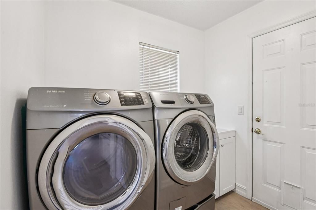 For Sale: $575,000 (4 beds, 2 baths, 2405 Square Feet)