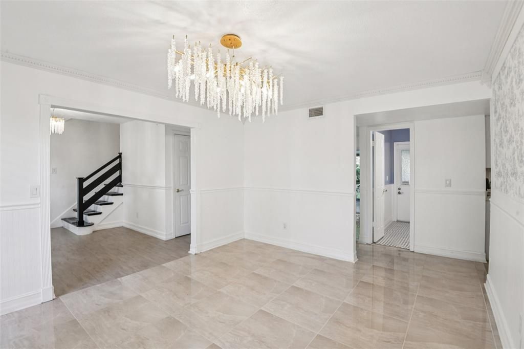 For Sale: $575,000 (4 beds, 2 baths, 2405 Square Feet)