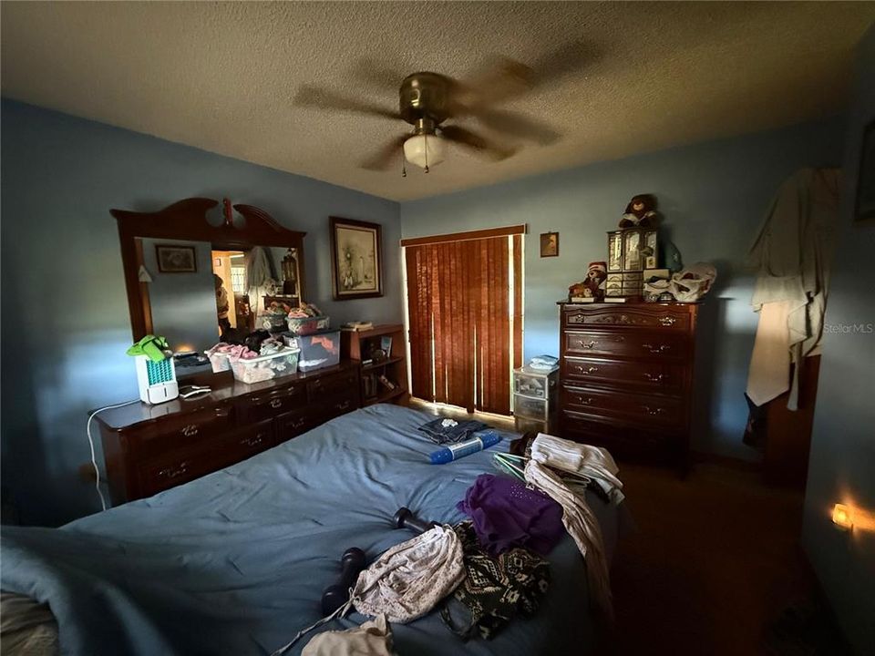 Active With Contract: $224,900 (3 beds, 2 baths, 1588 Square Feet)