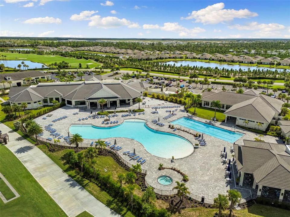 На продажу: $230,000 (2 спален, 2 ванн, 1194 Квадратных фут)