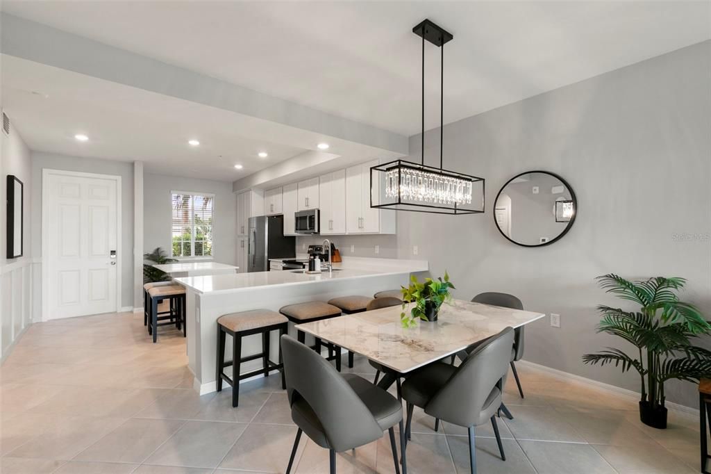 На продажу: $230,000 (2 спален, 2 ванн, 1194 Квадратных фут)