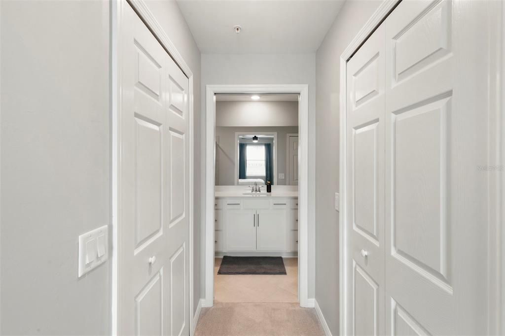 На продажу: $230,000 (2 спален, 2 ванн, 1194 Квадратных фут)