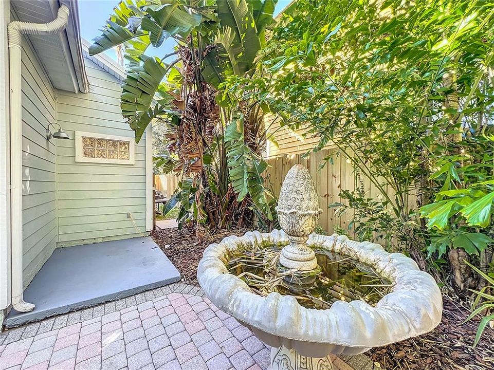 For Sale: $729,000 (3 beds, 2 baths, 1630 Square Feet)