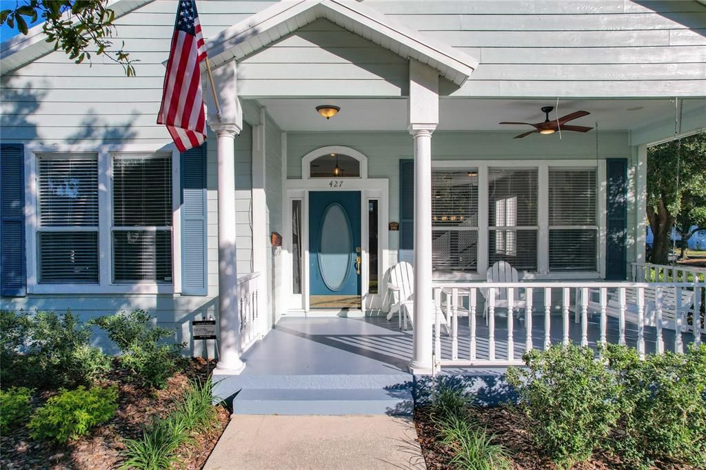 For Sale: $729,000 (3 beds, 2 baths, 1630 Square Feet)