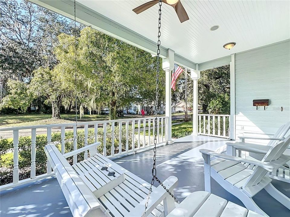 For Sale: $729,000 (3 beds, 2 baths, 1630 Square Feet)