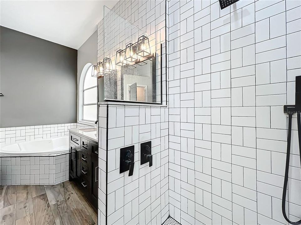 For Sale: $729,000 (3 beds, 2 baths, 1630 Square Feet)