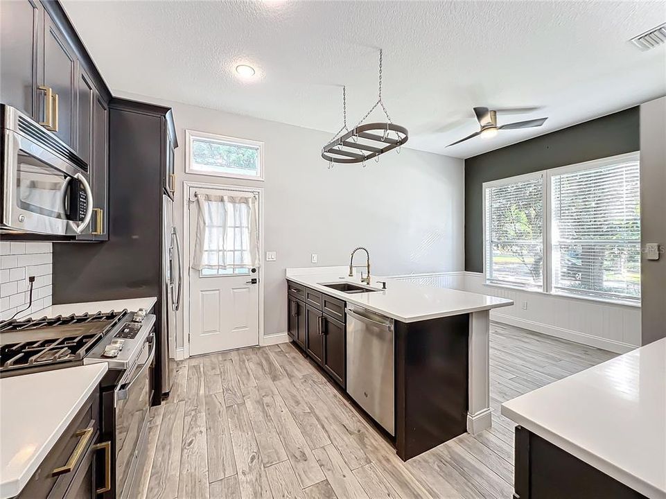 For Sale: $729,000 (3 beds, 2 baths, 1630 Square Feet)