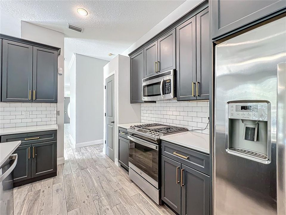 For Sale: $729,000 (3 beds, 2 baths, 1630 Square Feet)