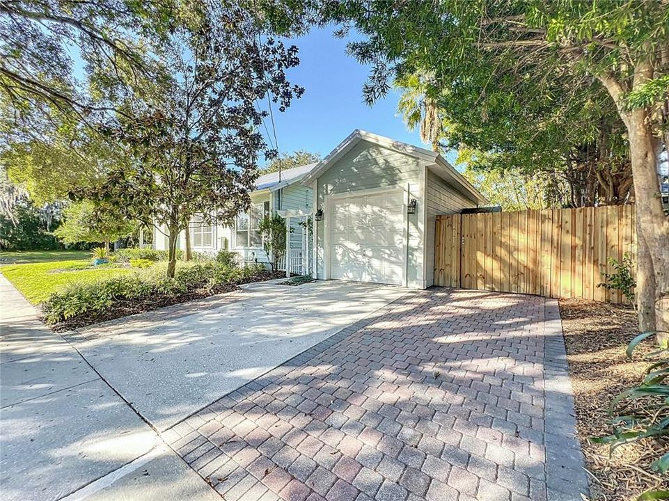 For Sale: $729,000 (3 beds, 2 baths, 1630 Square Feet)