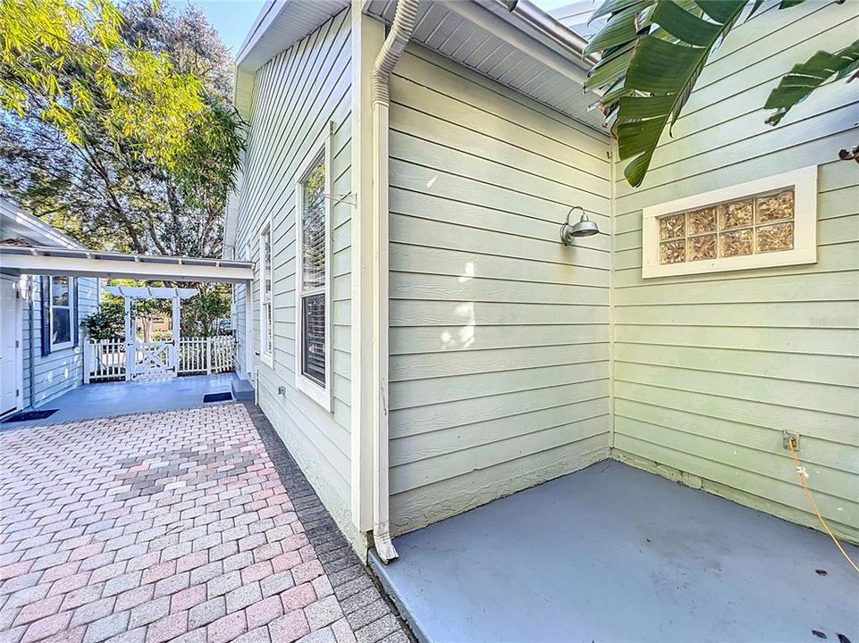 For Sale: $729,000 (3 beds, 2 baths, 1630 Square Feet)