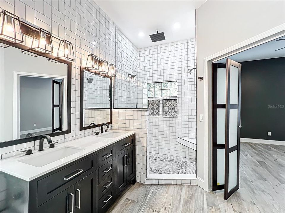 For Sale: $729,000 (3 beds, 2 baths, 1630 Square Feet)