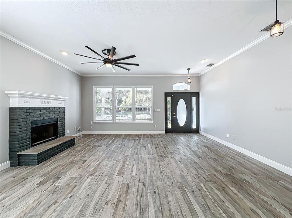 For Sale: $729,000 (3 beds, 2 baths, 1630 Square Feet)