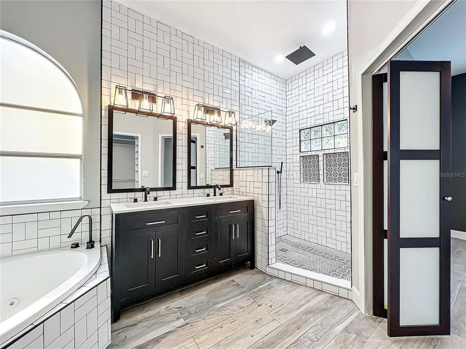 For Sale: $729,000 (3 beds, 2 baths, 1630 Square Feet)