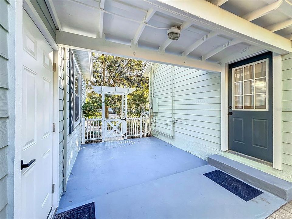 For Sale: $729,000 (3 beds, 2 baths, 1630 Square Feet)