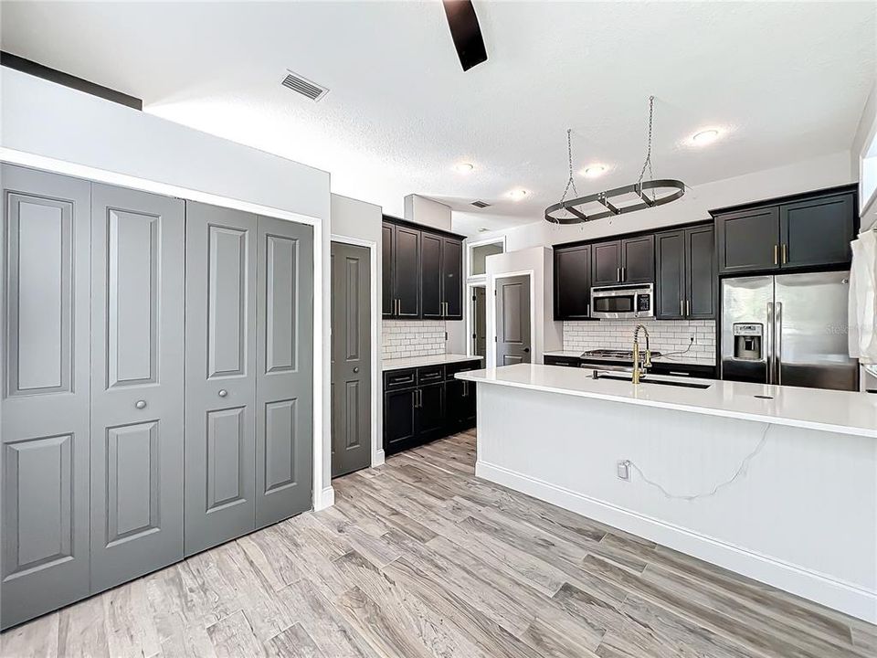 For Sale: $729,000 (3 beds, 2 baths, 1630 Square Feet)